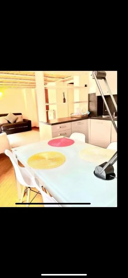 Apartment Garibaldi Deluxe Suite Milan